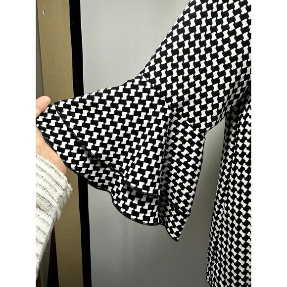 BALI Women's Houndstooth Print Statement Sleeve Blouse Black Size Petite Small - Picture 4 of 6